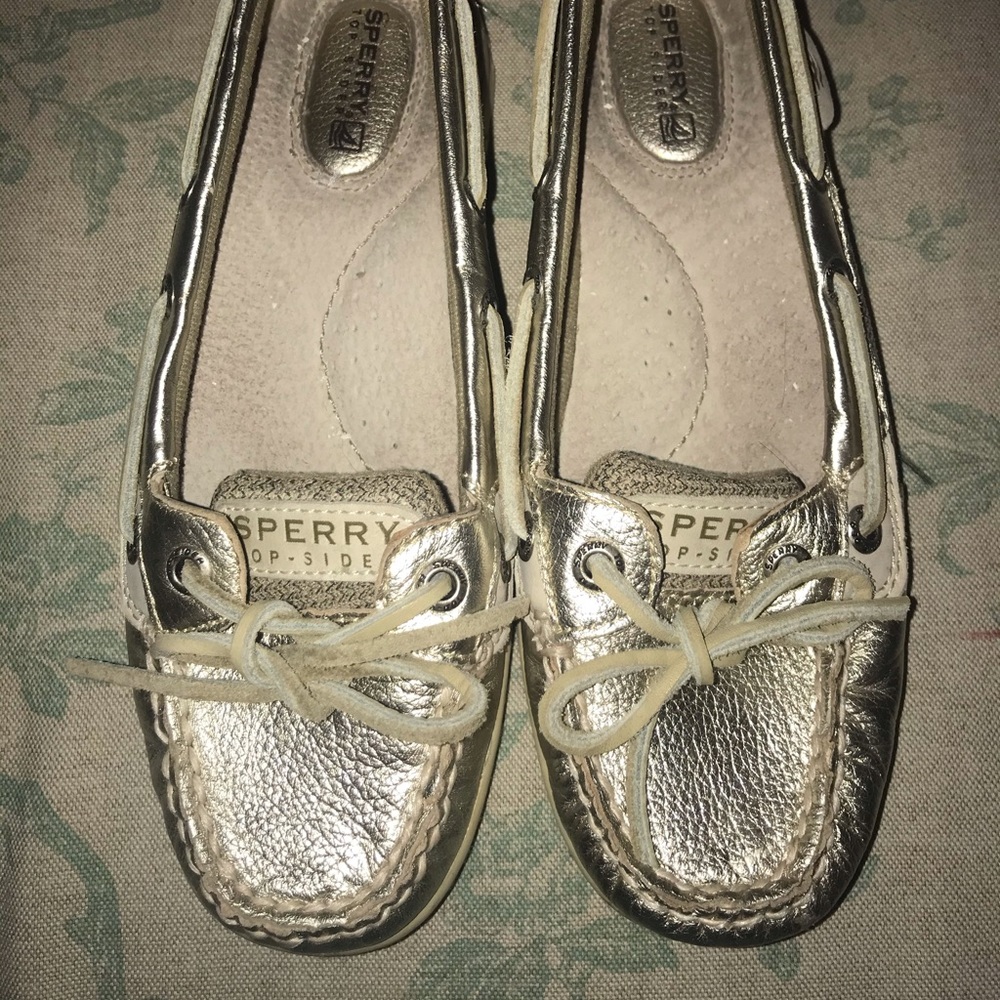 Size 6 Metallic Gold Sperry